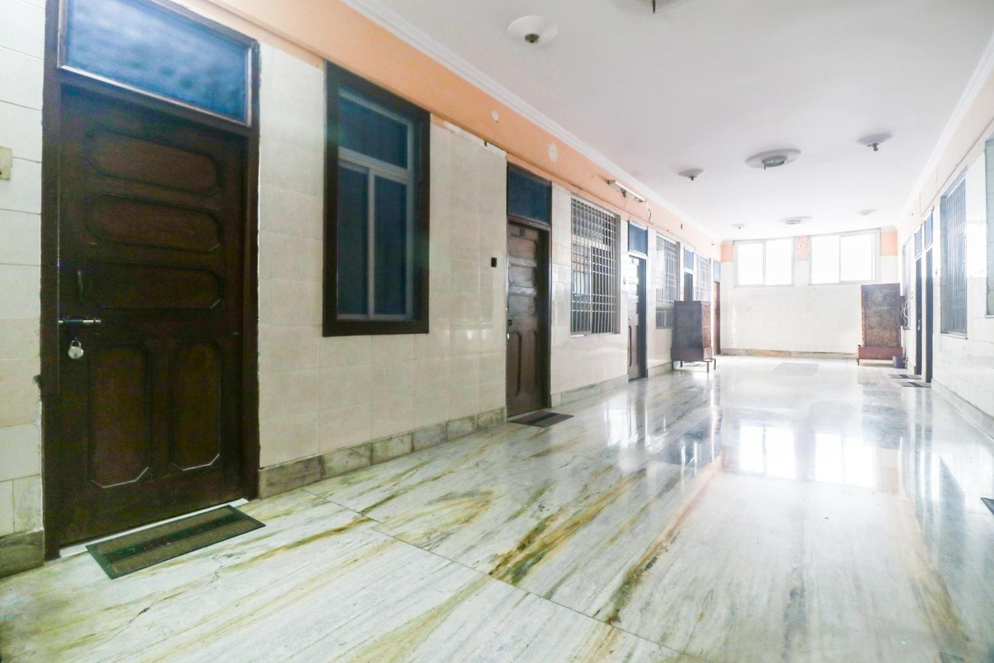 Spot On Hotel Anand Bhawan Alīgarh Exterior foto