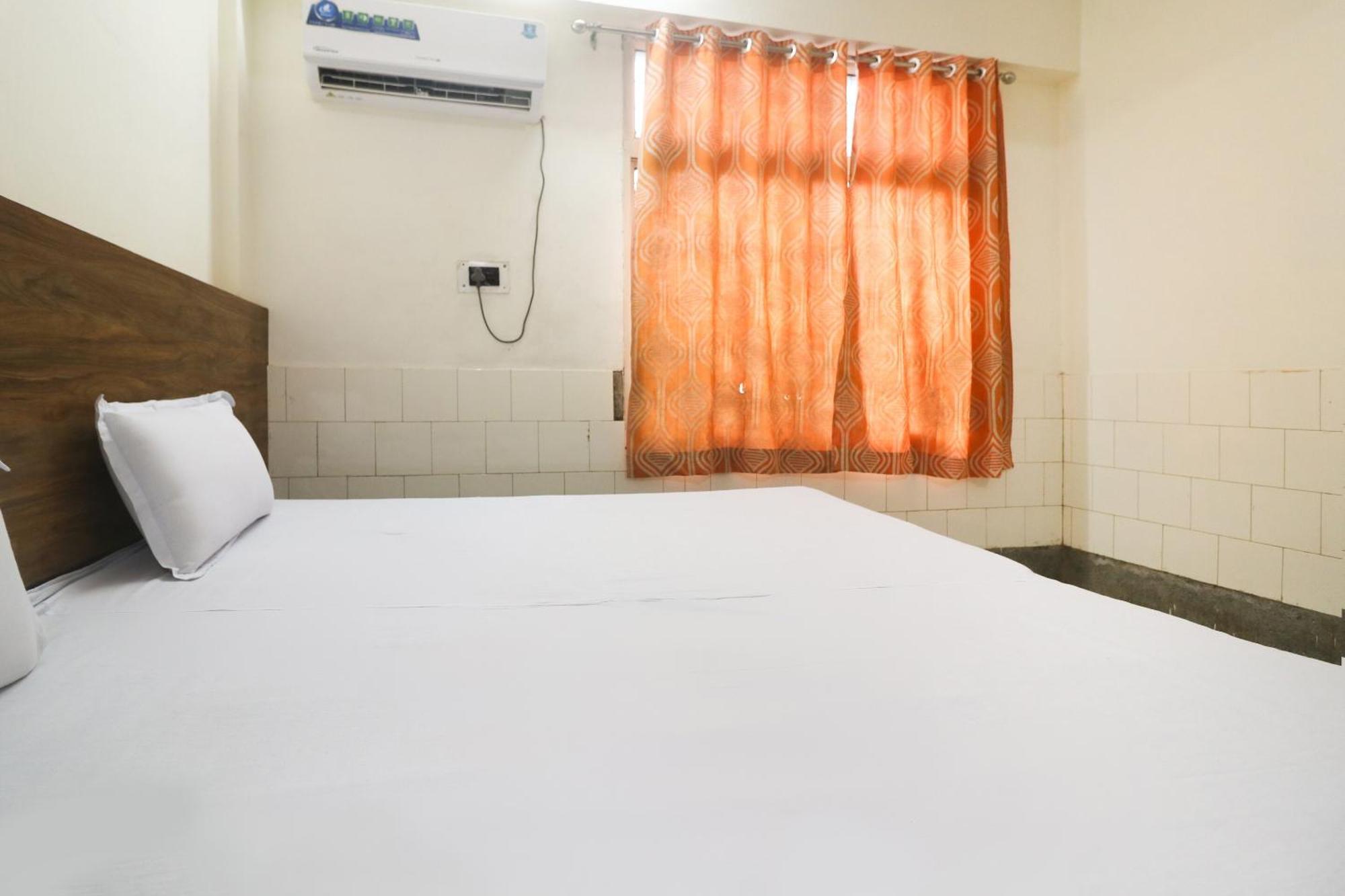 Spot On Hotel Anand Bhawan Alīgarh Exterior foto