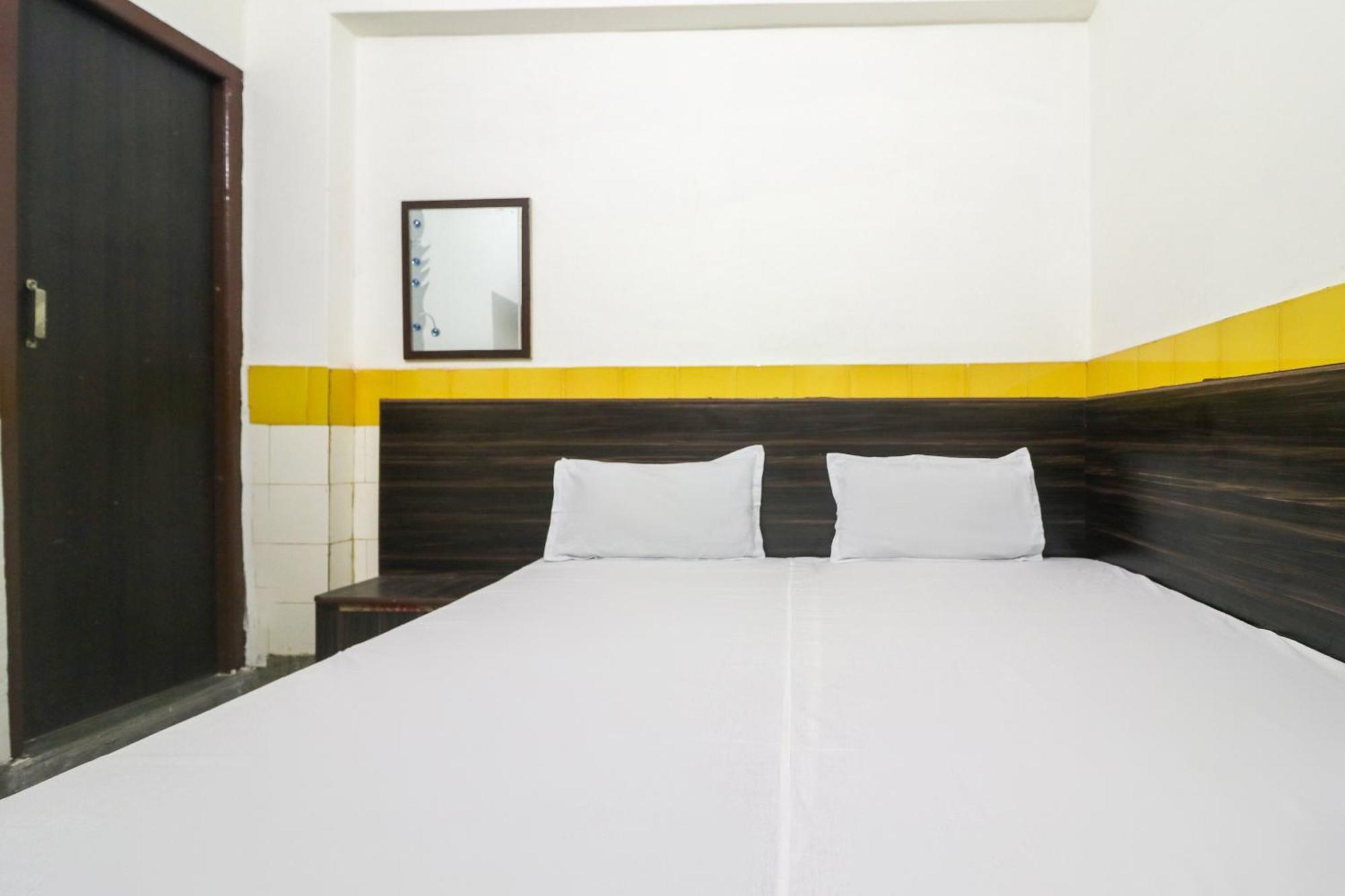 Spot On Hotel Anand Bhawan Alīgarh Exterior foto